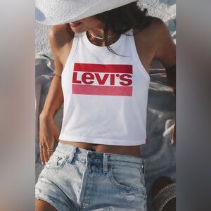 🔥 HOST PICK 🔥 Levi’s Crop Top M